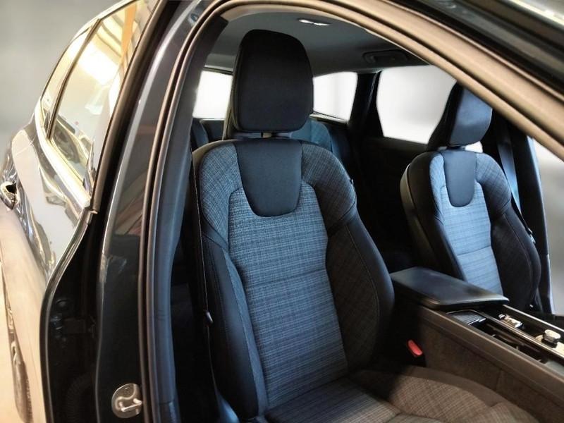 VOLVO XC60 B4 D AWD AUTOMATICO CORE SUV