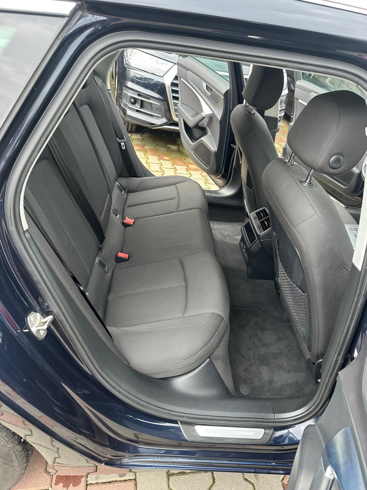 Audi A6 Avant 40 2.0 TDI S tronic