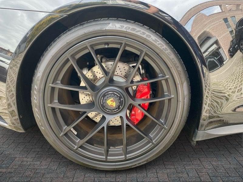Porsche 911 Cabrio 3.0 Carrera GTS auto