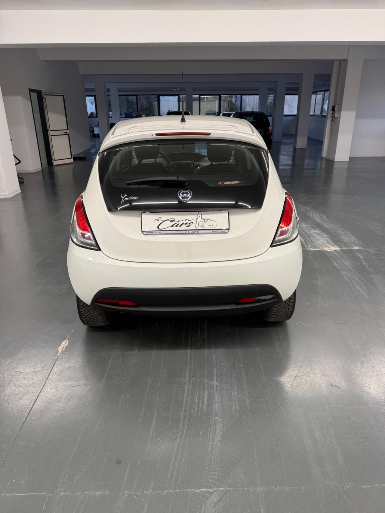 Lancia Ypsilon 0.9 TwinAir 85 CV 5 porte Metano Ecochic Gold