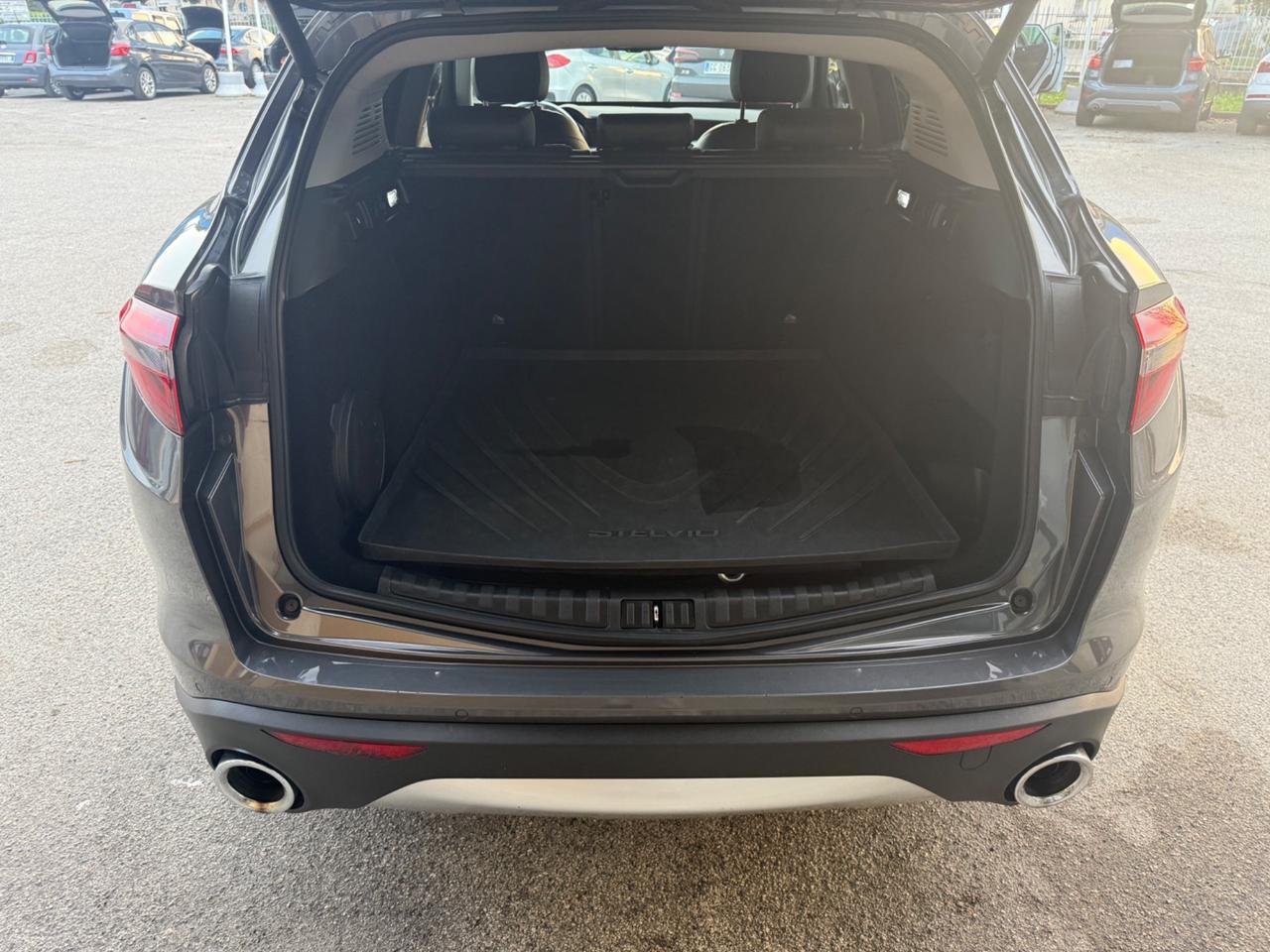 Alfa Romeo Stelvio 2.2 Turbodiesel 210 CV AT8 Q4 Business