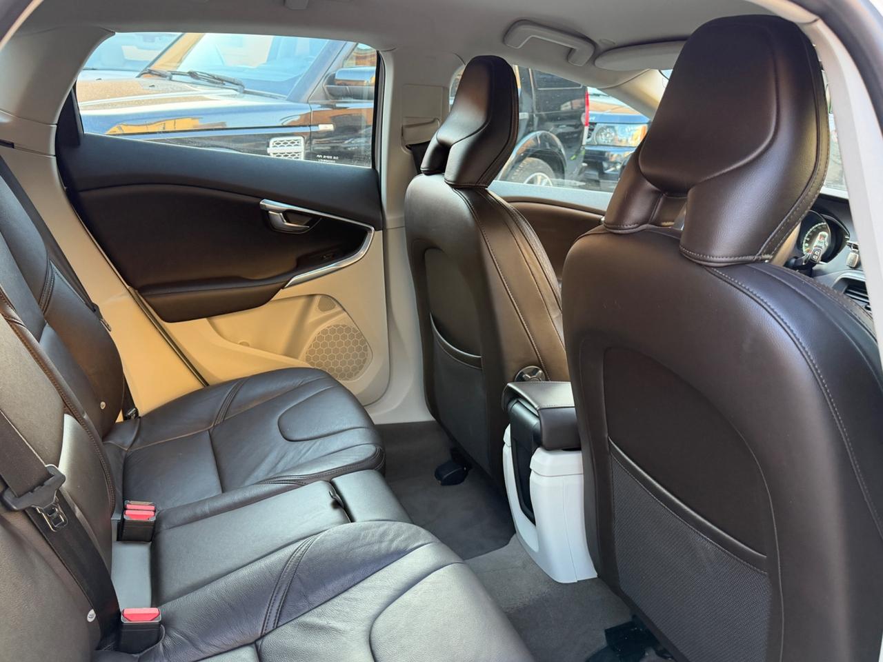 Volvo V40 Cross Country D2 1.6 Momentum