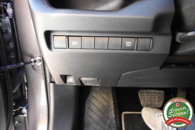 TOYOTA RAV 4 MY23 RAV4 2.5 HV (218CV) E-CVT 2WD Business