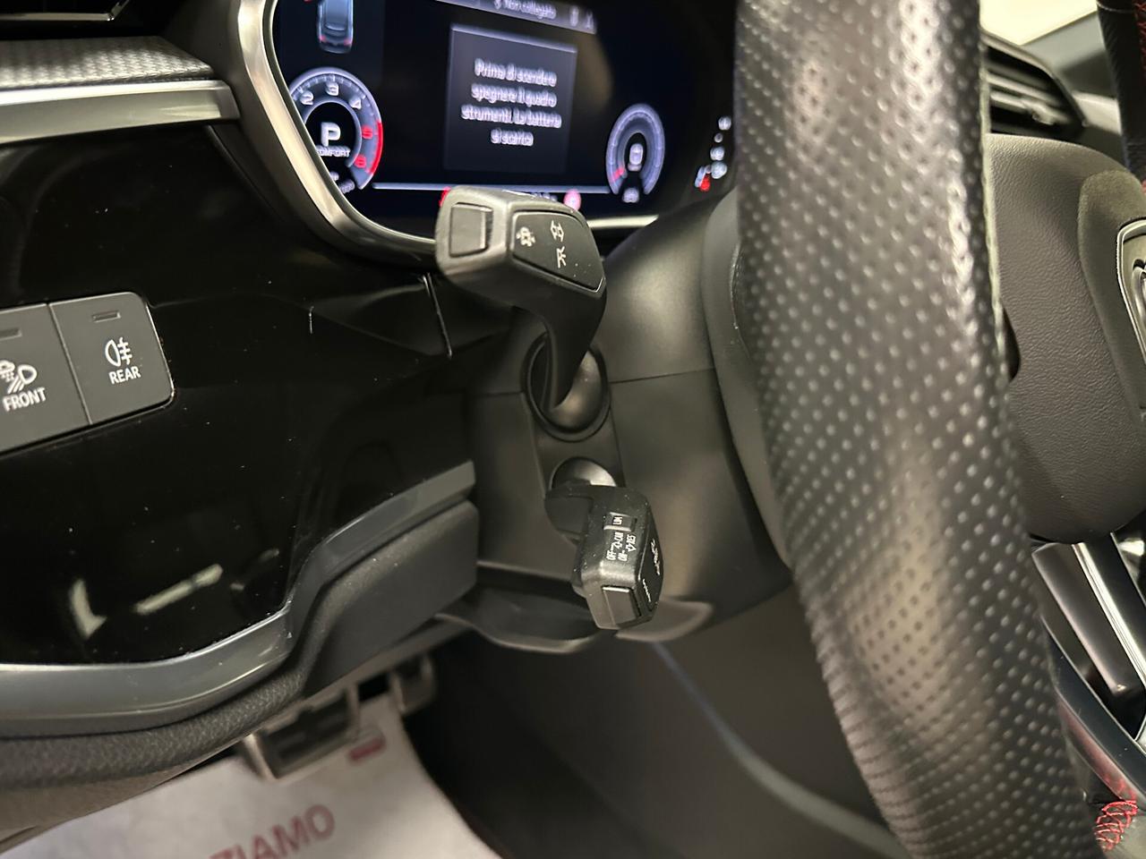 Audi Q3 35 TDI 150 CV S tronic S line edition 2020