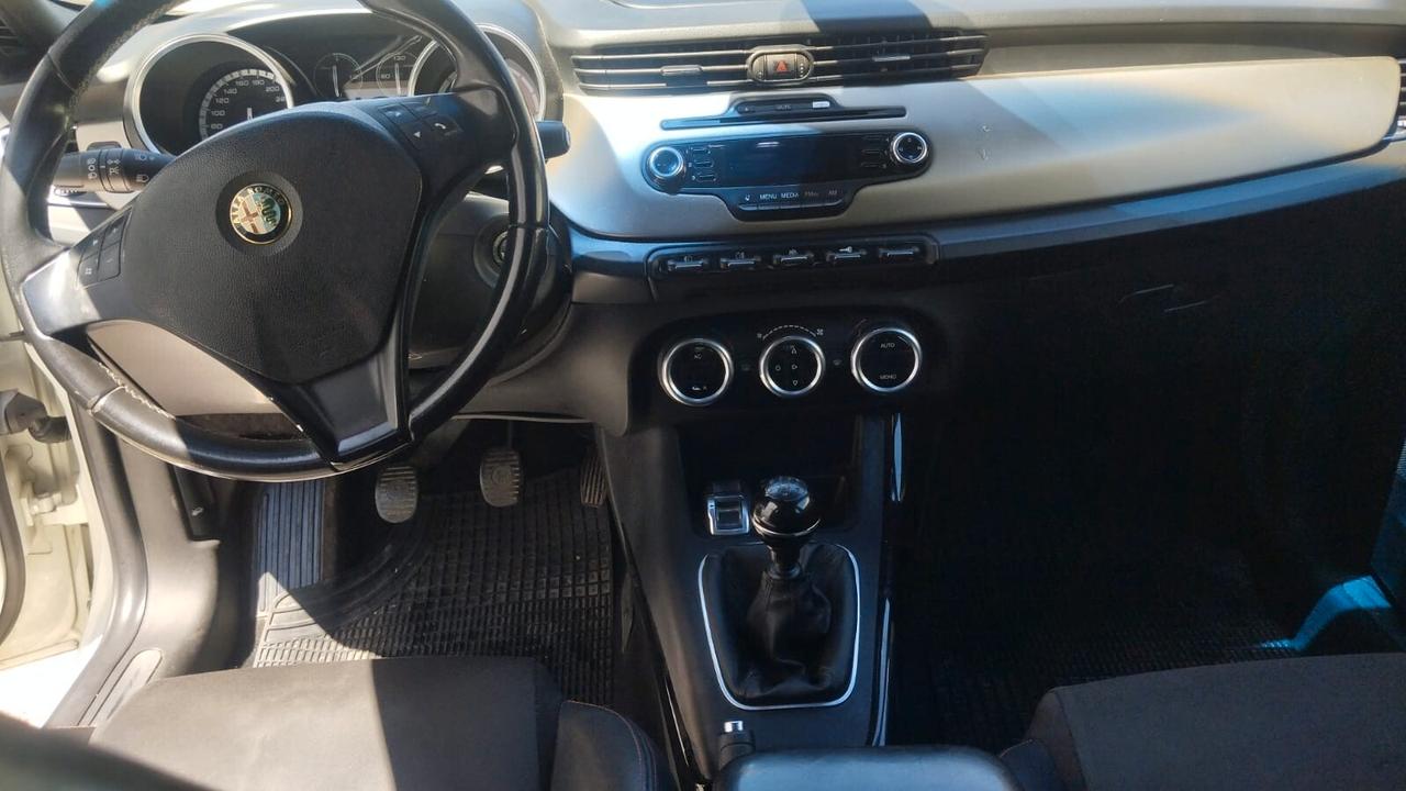 Alfa Romeo Giulietta 1.6 JTDm-2 105 CV Progression
