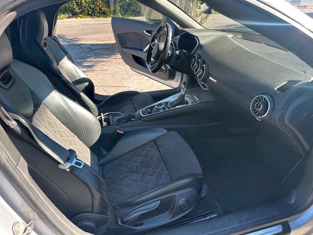 Audi TT Roadster 2.0 TFSI quattro S tronic line