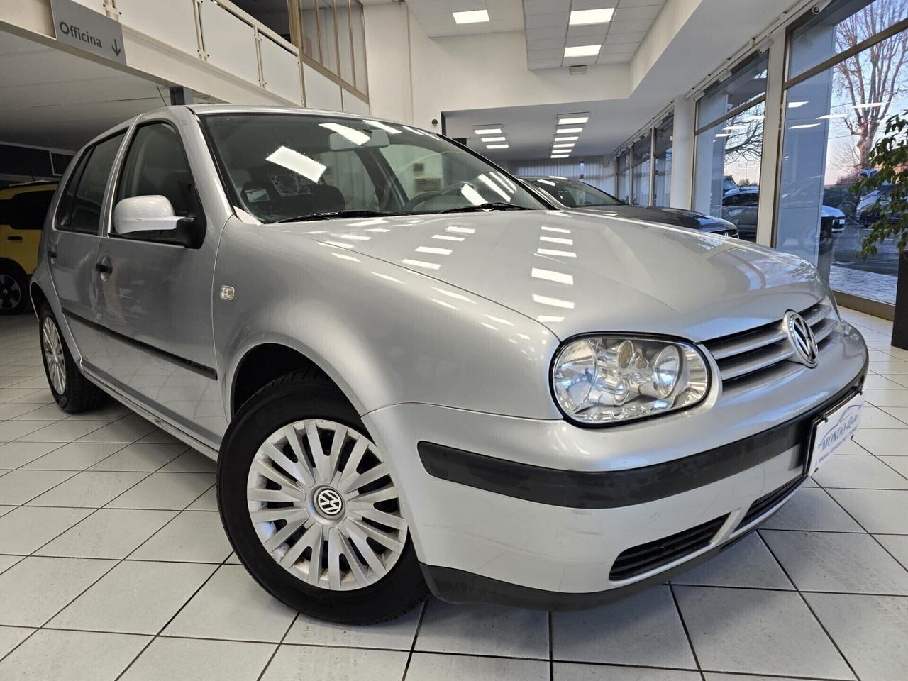 Vw Golf 1.4 16V cat 5 porte unic. prop. 2001