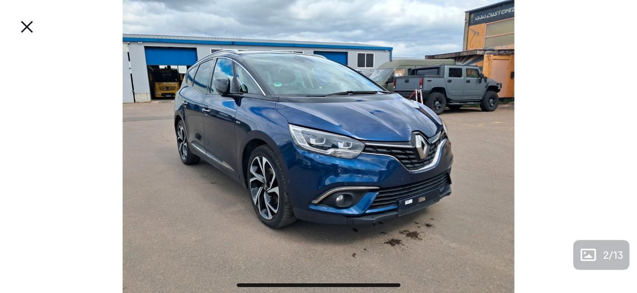Renault Grand Scenic 7 posti 5 anni di garanzia