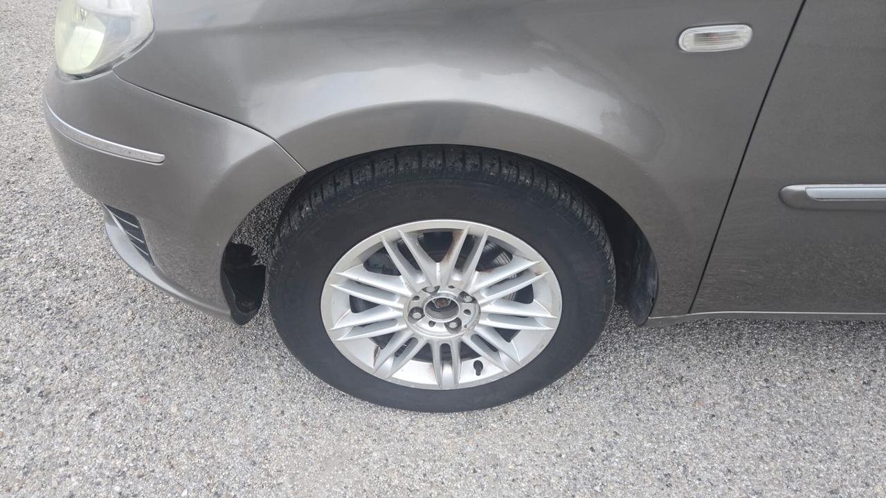 Lancia MUSA 1.3 Multijet 16V 90 CV Oro Plus