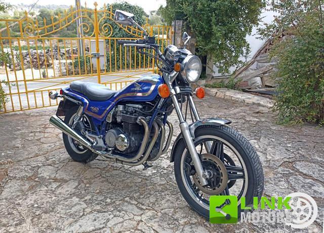 HONDA CB 650 RC08 Custom