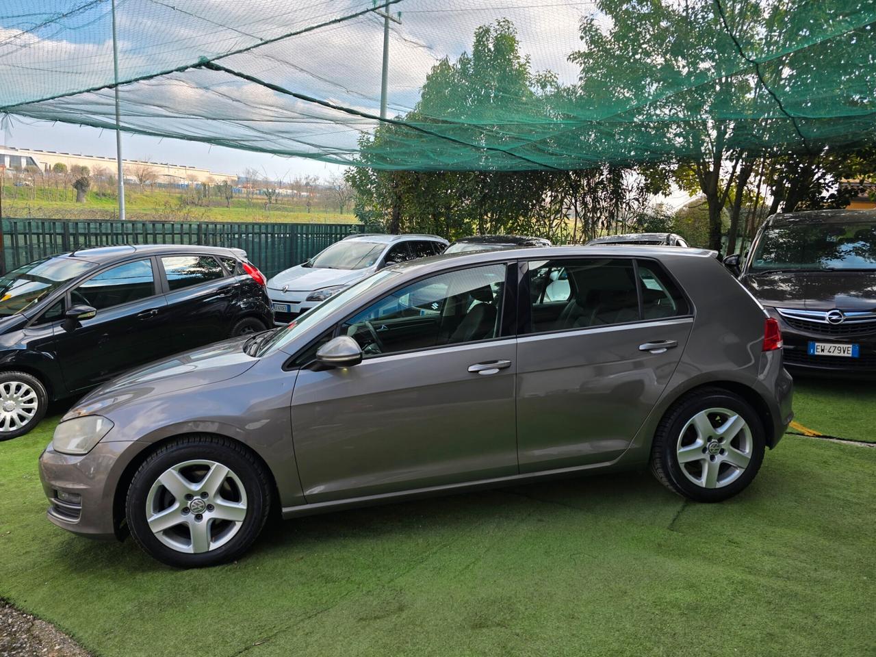 Volkswagen Golf 1.6TDI 105CV Highline-2014