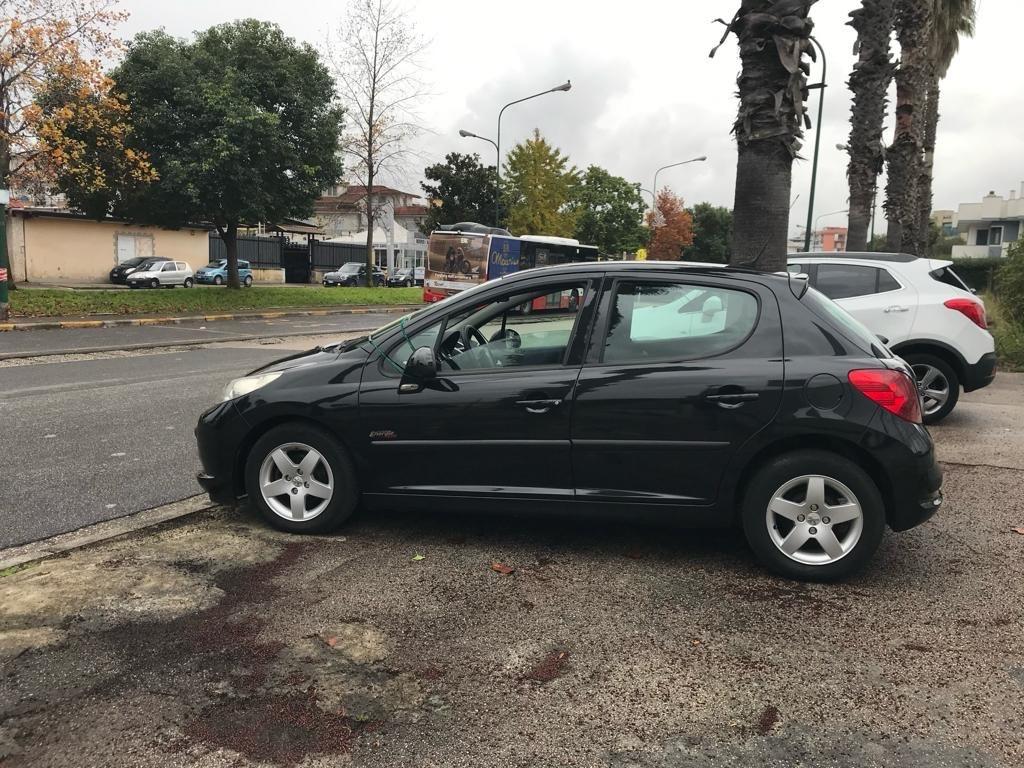 Peugeot 207 1.4 8V 75CV 54 KW 5p. Energie Sport ECO GPL