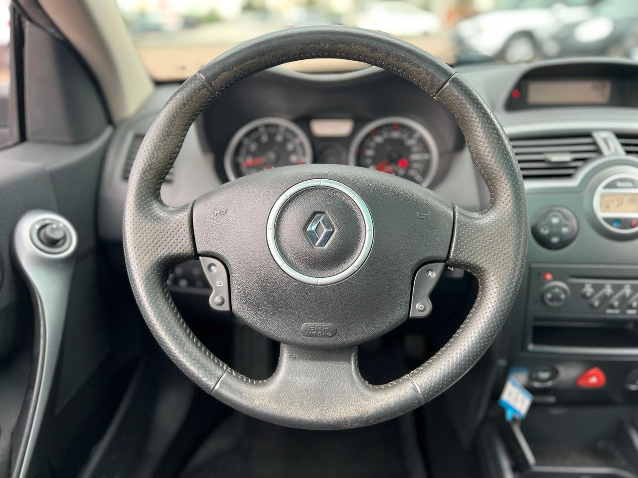Renault Megane Mégane C-C 1.6 16V Privilège