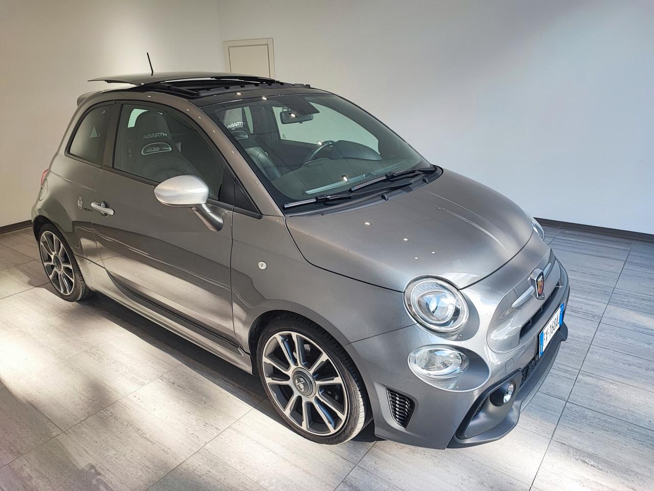 Abarth 595 1.4 Turbo T-Jet Turismo FULL OPTIONAL