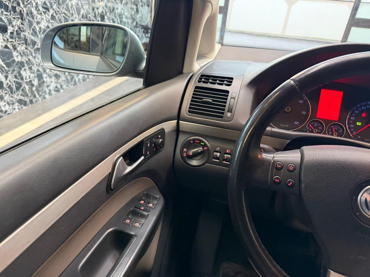 Volkswagen Touran 2.0 TDI 170CV DPF DSG Highline