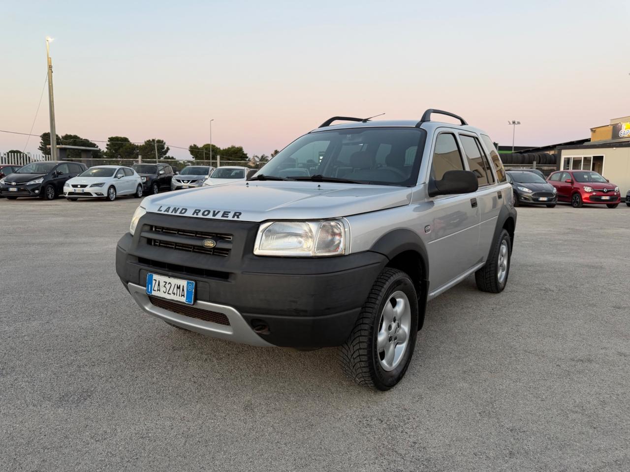 LAND ROVER FREELANDER 2.0 TD4 5 PORTE MY BMW