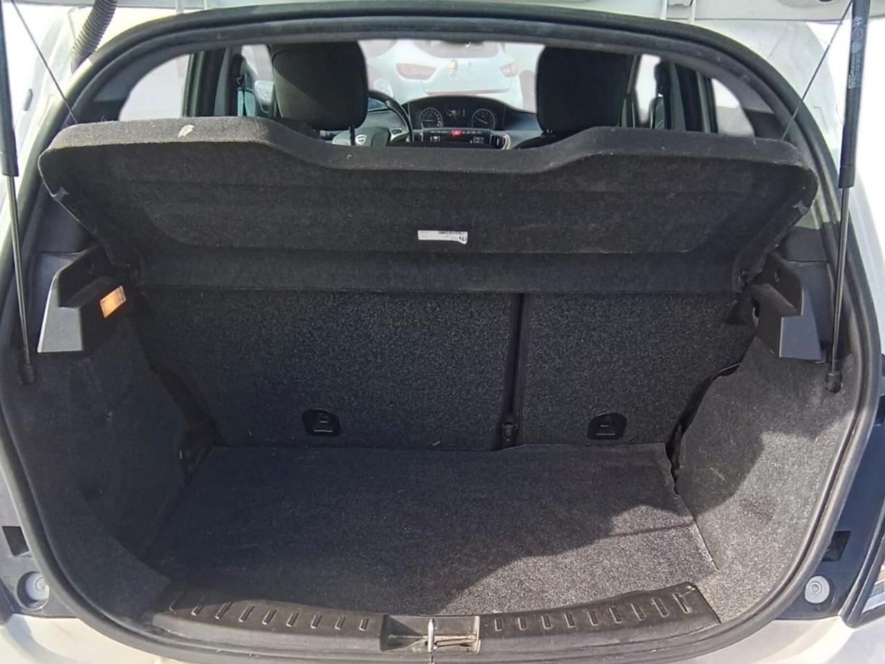 Lancia Ypsilon 1.2 69 CV 5 porte GPL Ecochic Elefantino Blu
