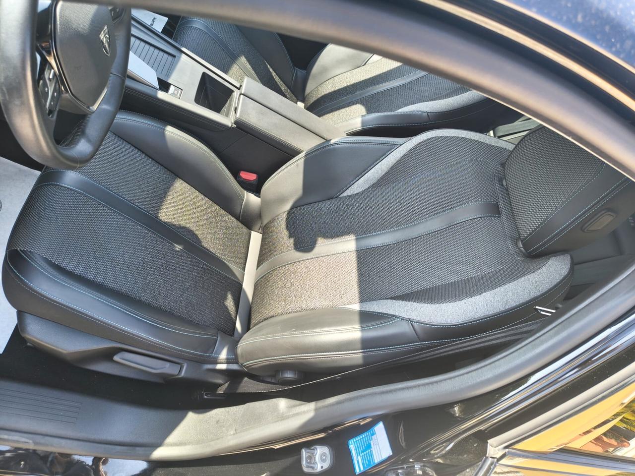 Peugeot 308 PureTech Turbo 130 S&S EAT8 Allure
