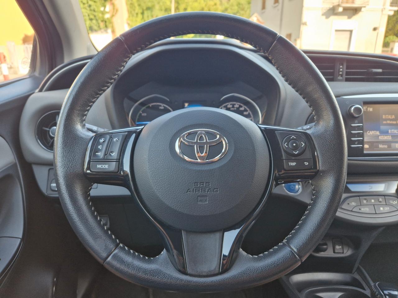 Toyota Yaris Hybrid 1.5 73CV AUTOMATICA, Bluetooth, Retrocamera, ADAS