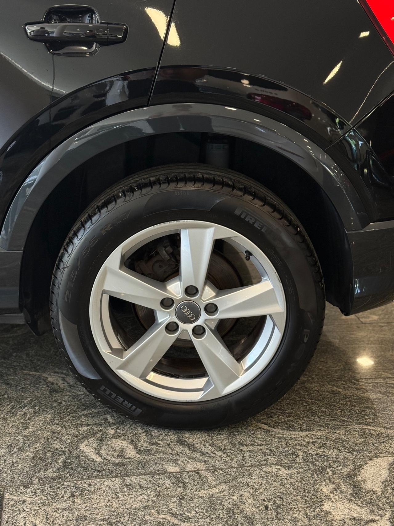 Audi Q2 30 TDI S tronic Business Design