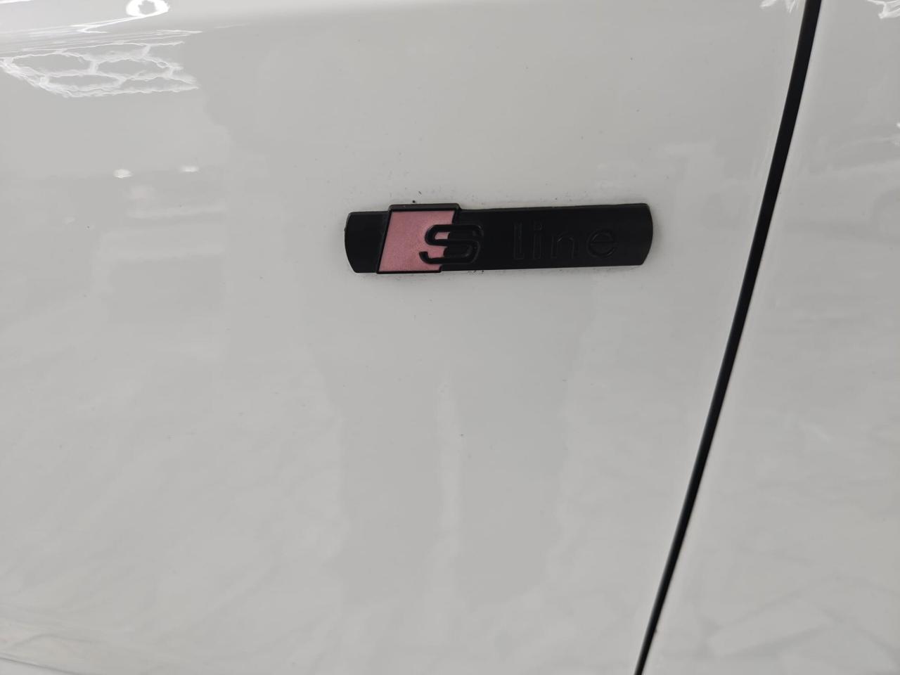 Audi Q3 2.0 TDI 120 CV S tronic Young