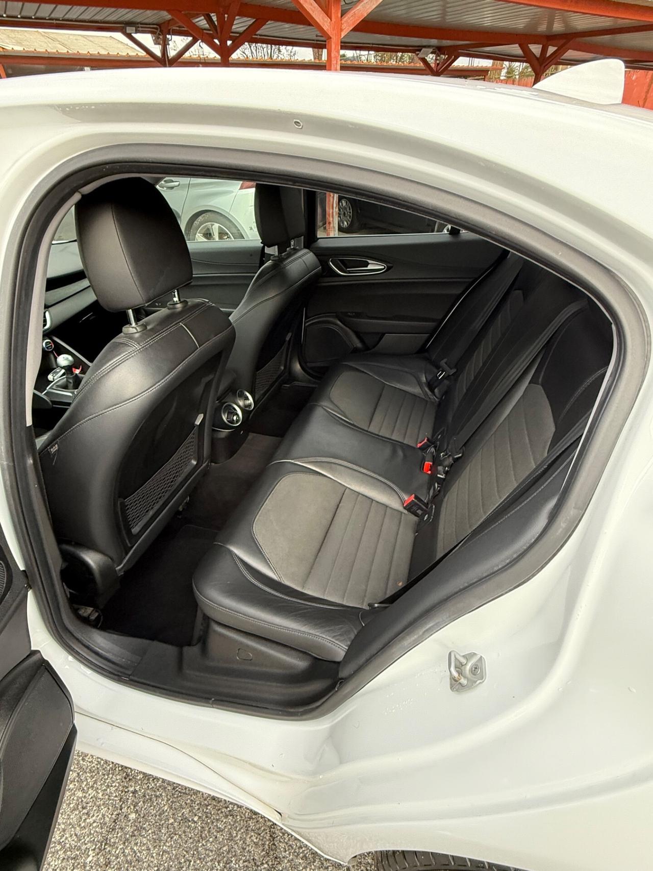 Giulia 2.2 180 CV/VELOCE /rate/permute/E6