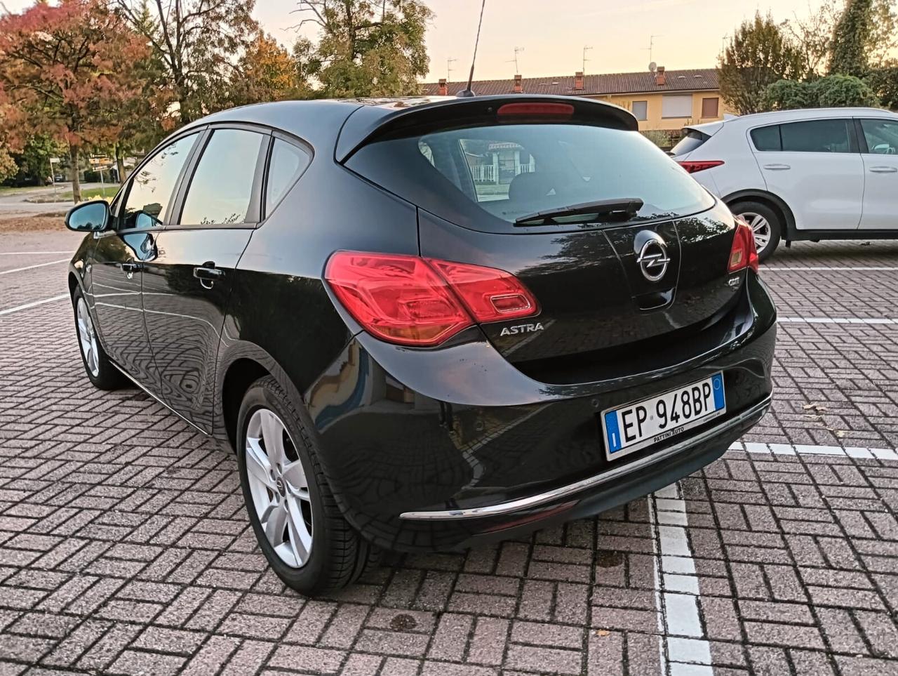 Opel Astra 1.7 CDTI 130CV EcoFLEX S&S 5 porte Cosmo Fleet..CELL 320 147 1147 WUATSAPP 3276540940