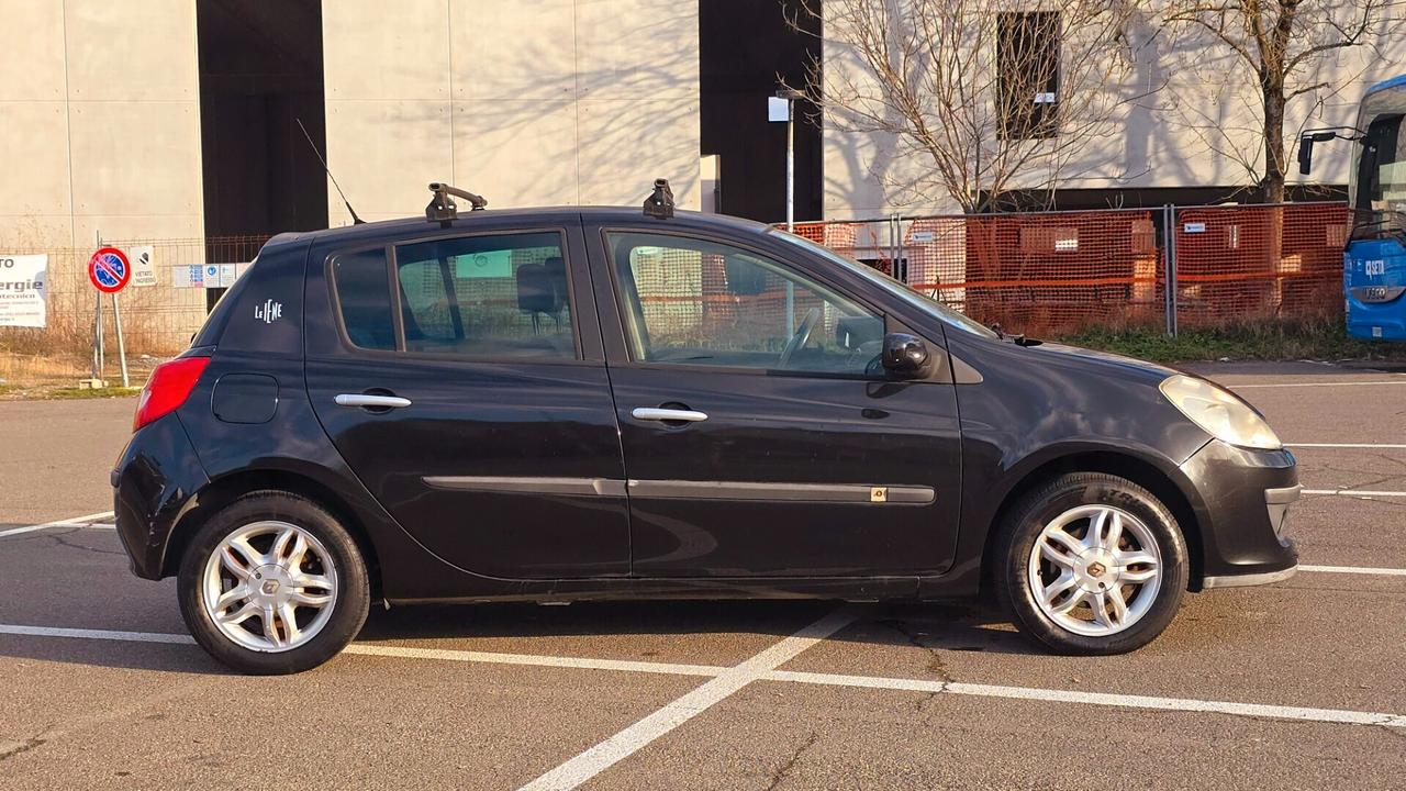 Renault Clio 1.5 dCi NEOPATENTATI