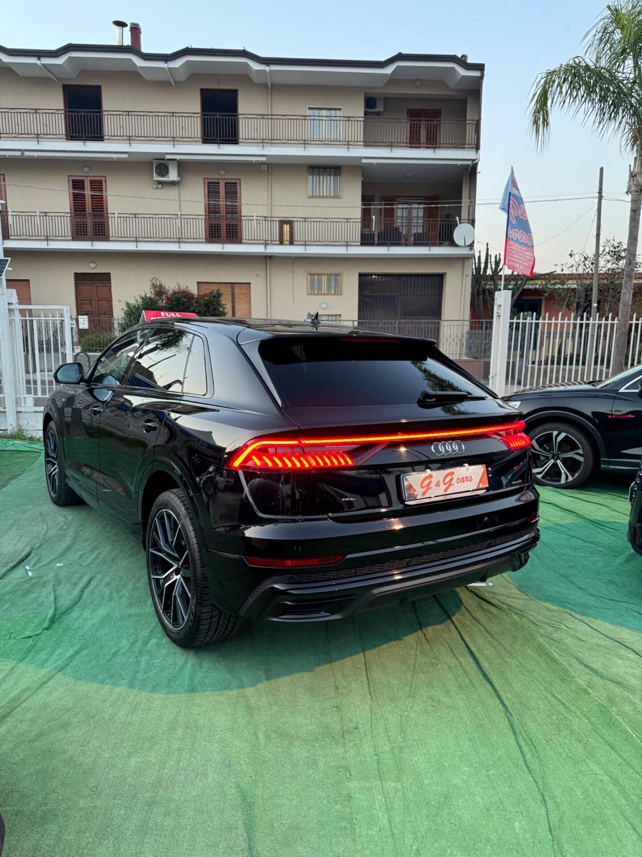 Audi Q8 45 TDI quattro tiptronic Sport