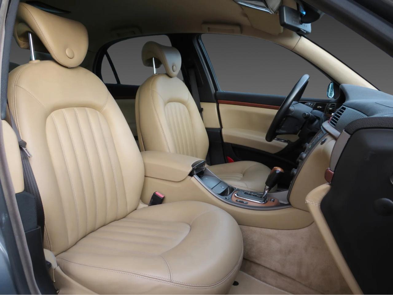 Lancia Thesis 3.0 V6 24V aut - 6 cilindri Busso pelle beige