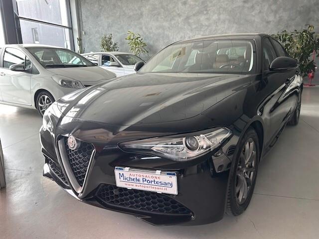 Alfa Romeo Giulia 2.2 Turbodiesel 180 CV Super