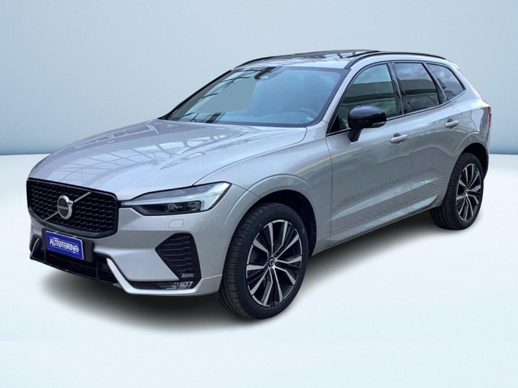 Volvo XC60 2.0 B4 Plus Dark automatico