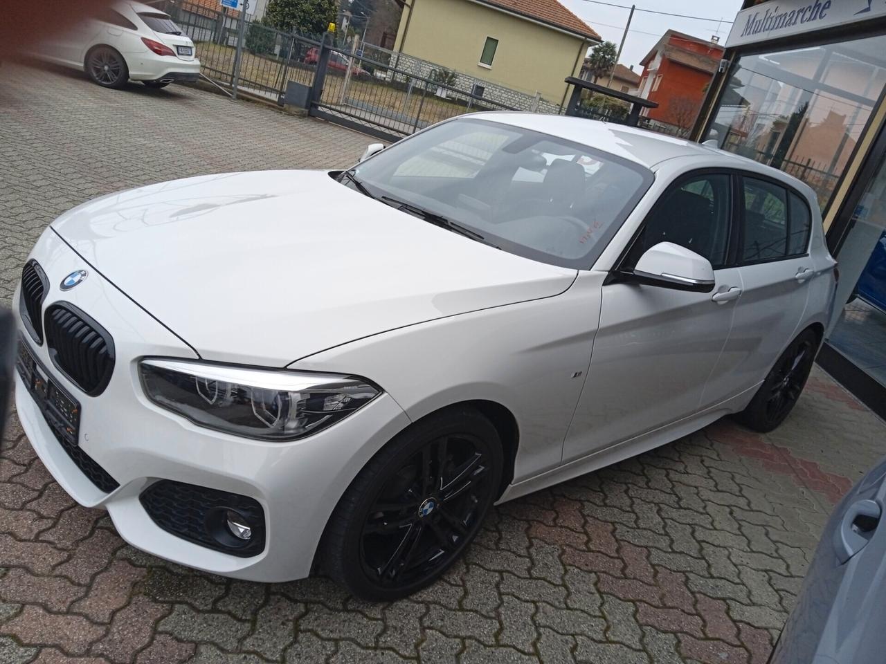 Bmw 120 I LED 18" SENS PARK DOPPI NAVY CRIUSE CONTROL CLIMA AUTOM. SEDILI RISCALDATI PRONTA CONSEGNA