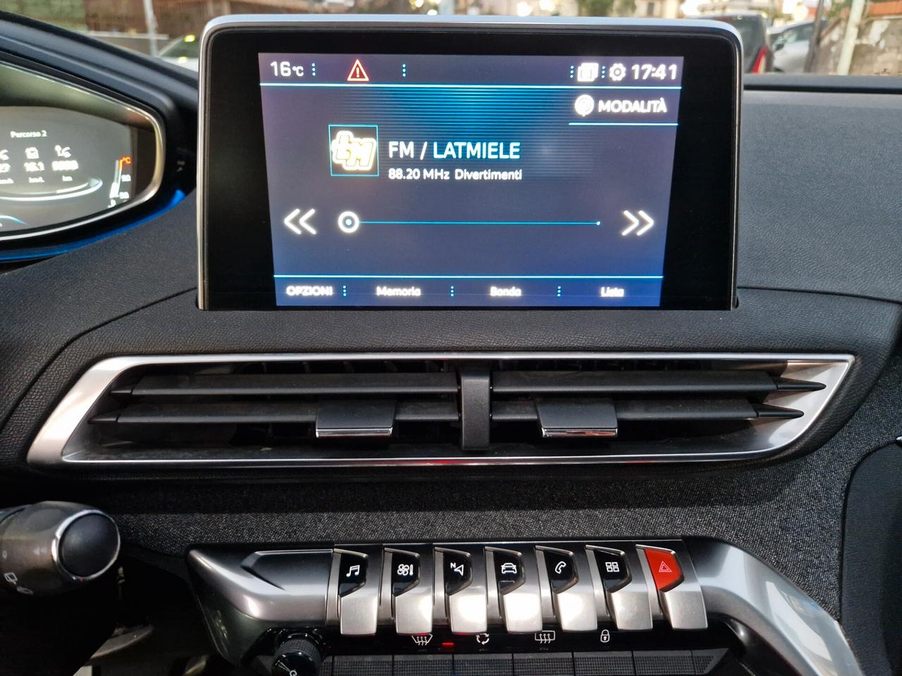 Peugeot 3008 BlueHDi 120 S&S Allure