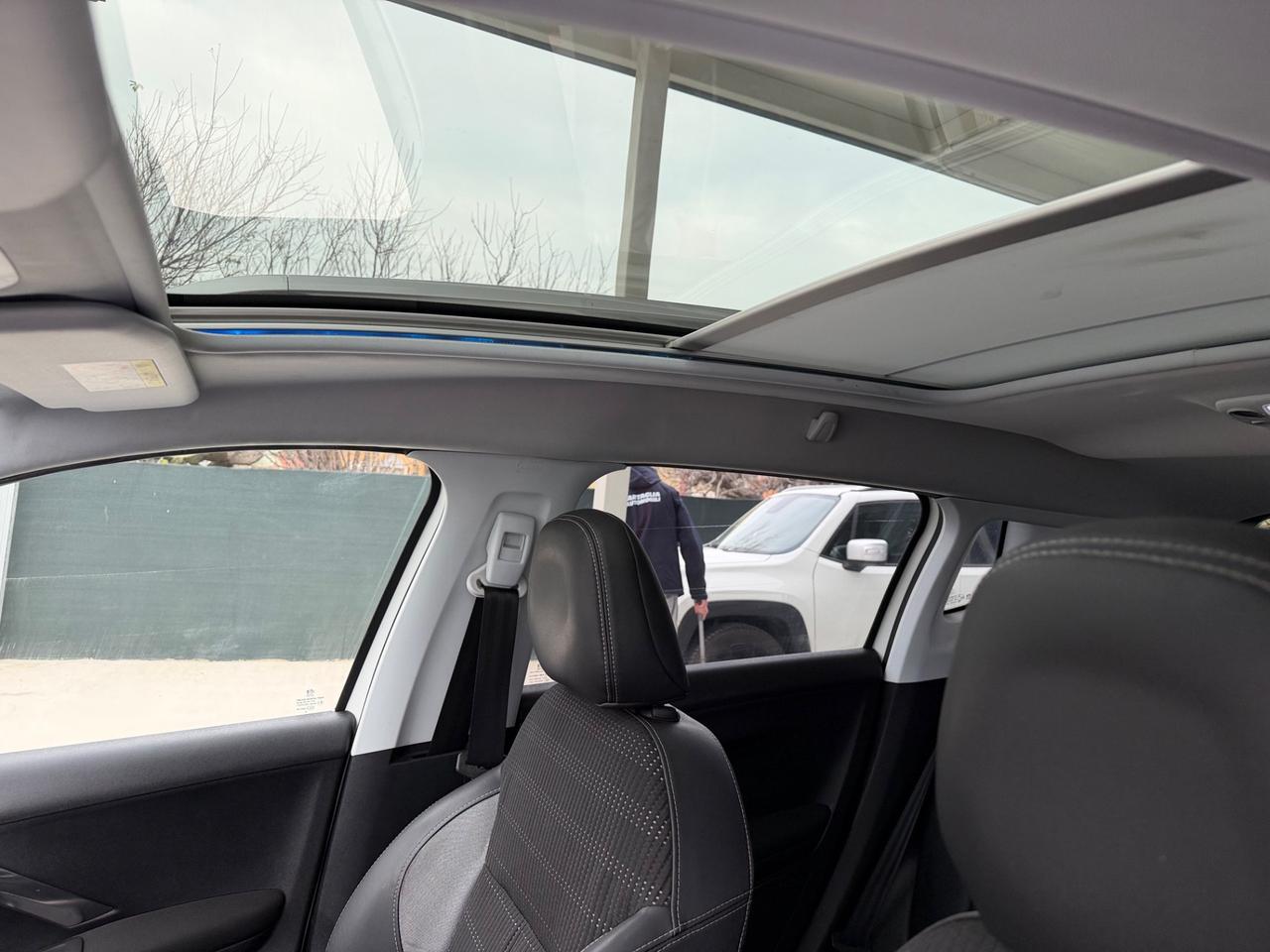 Peugeot 2008 1.6 e-HDi 115 CV Stop&Start Allure