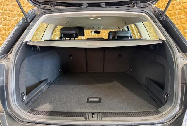 Volkswagen Passat Variant 2.0 tdi Highline 150cv dsg