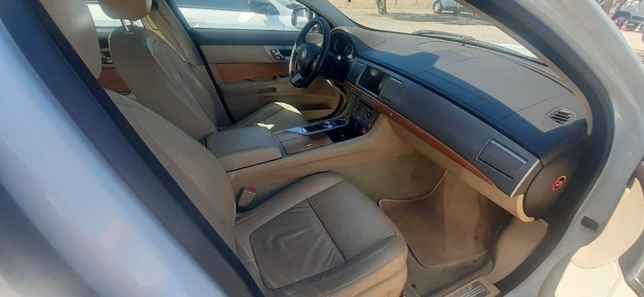 Jaguar XF 2010 - 3.0 D V6 LB AUTOMOBILI
