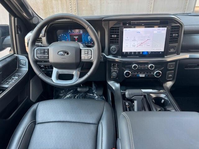 FORD F 150 5.0 V8 LARIAT BLACK APPEARANCE PKG