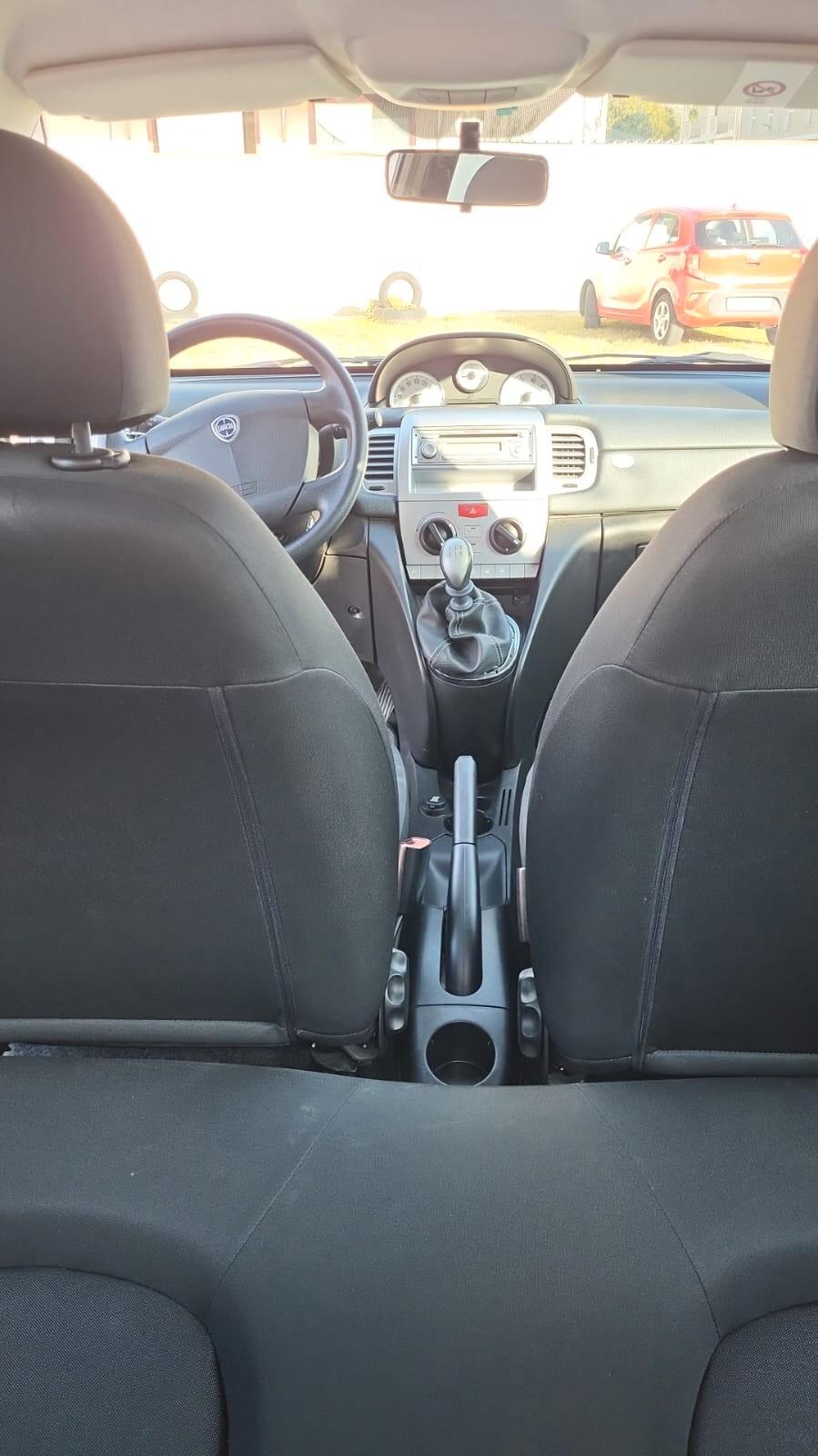 Lancia Ypsilon 1.2 69 CV DIVA