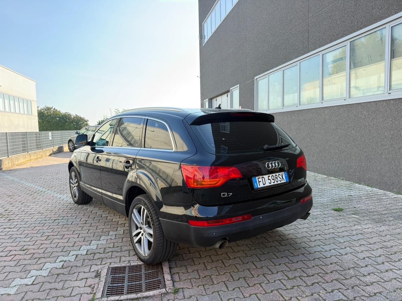 Audi Q7 3.0 V6 TDI 240 CV quattro tiptronic GANCIO TRAINO