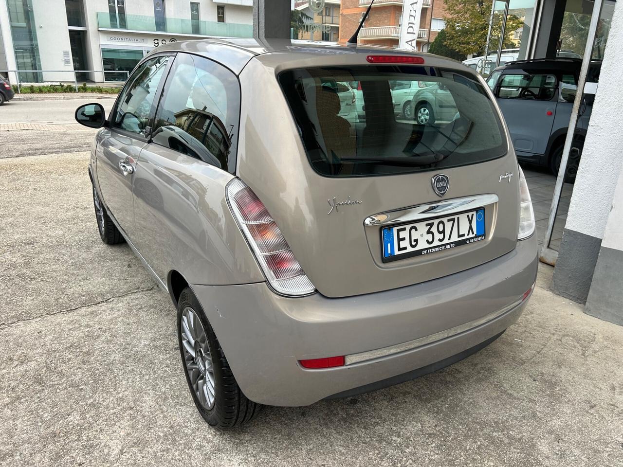 Lancia Ypsilon 1.3 MJ DIESEL NEOPATENTATI!!!!!!