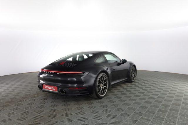PORSCHE 911 911 Carrera 4