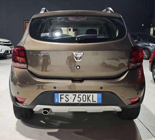 Dacia Sandero Stepway Benzina Neopatentati Km 75.000