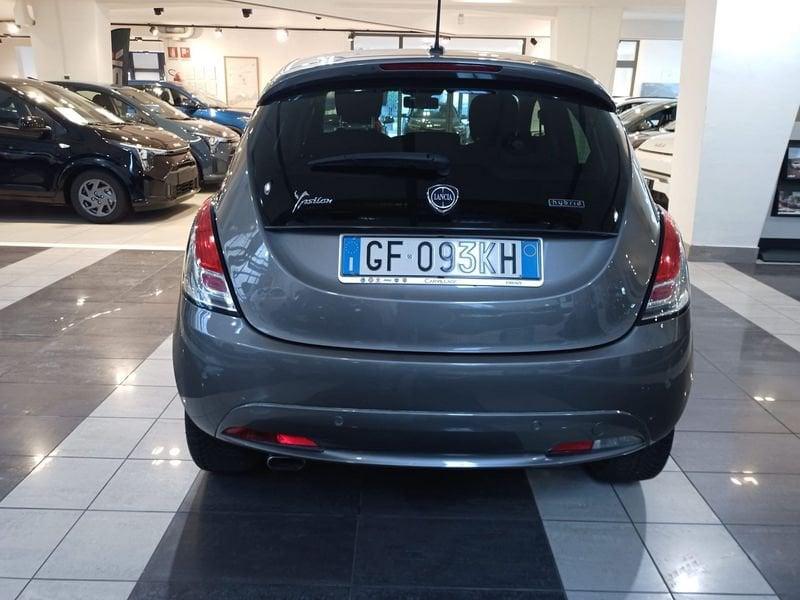 Lancia Ypsilon 1.0 FireFly 5 porte S&S Hybrid Gold