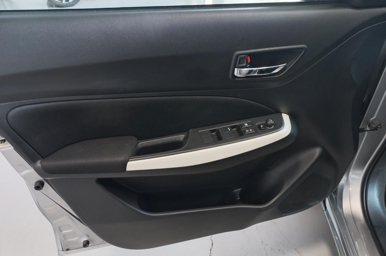 Suzuki Swift 1.2 Hybrid Top
