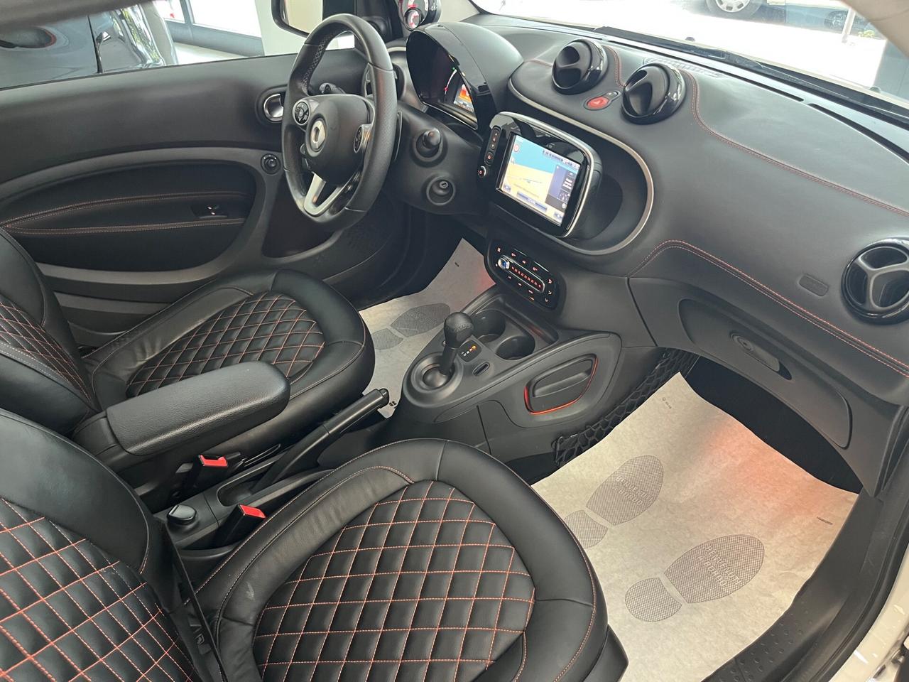 Smart ForTwo 90 0.9 Turbo BRABUS Style URBANRUNNER