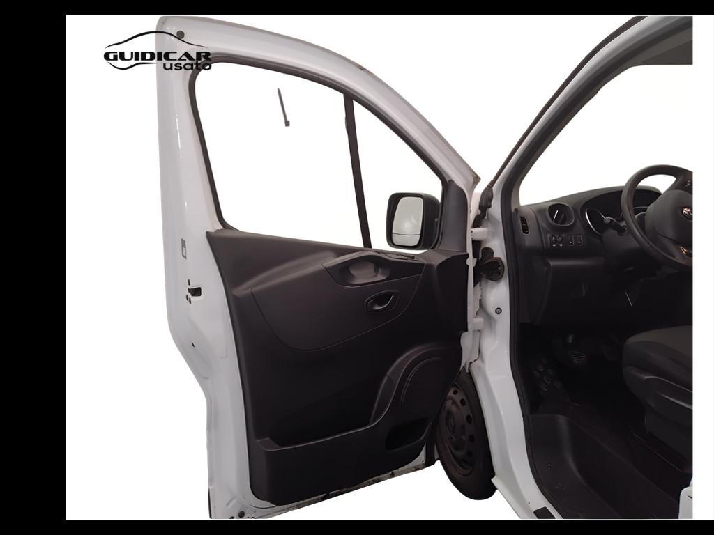 RENAULT Trafic IV 27 2019 - trafic T27 2.0 dci 120cv L1H1 Ice