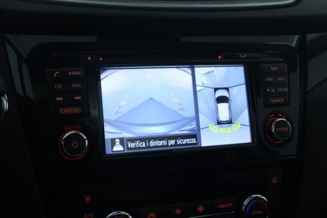 NISSAN Qashqai 1.6 dCi 4WD N-Connecta Tetto/Camera 360°/LED