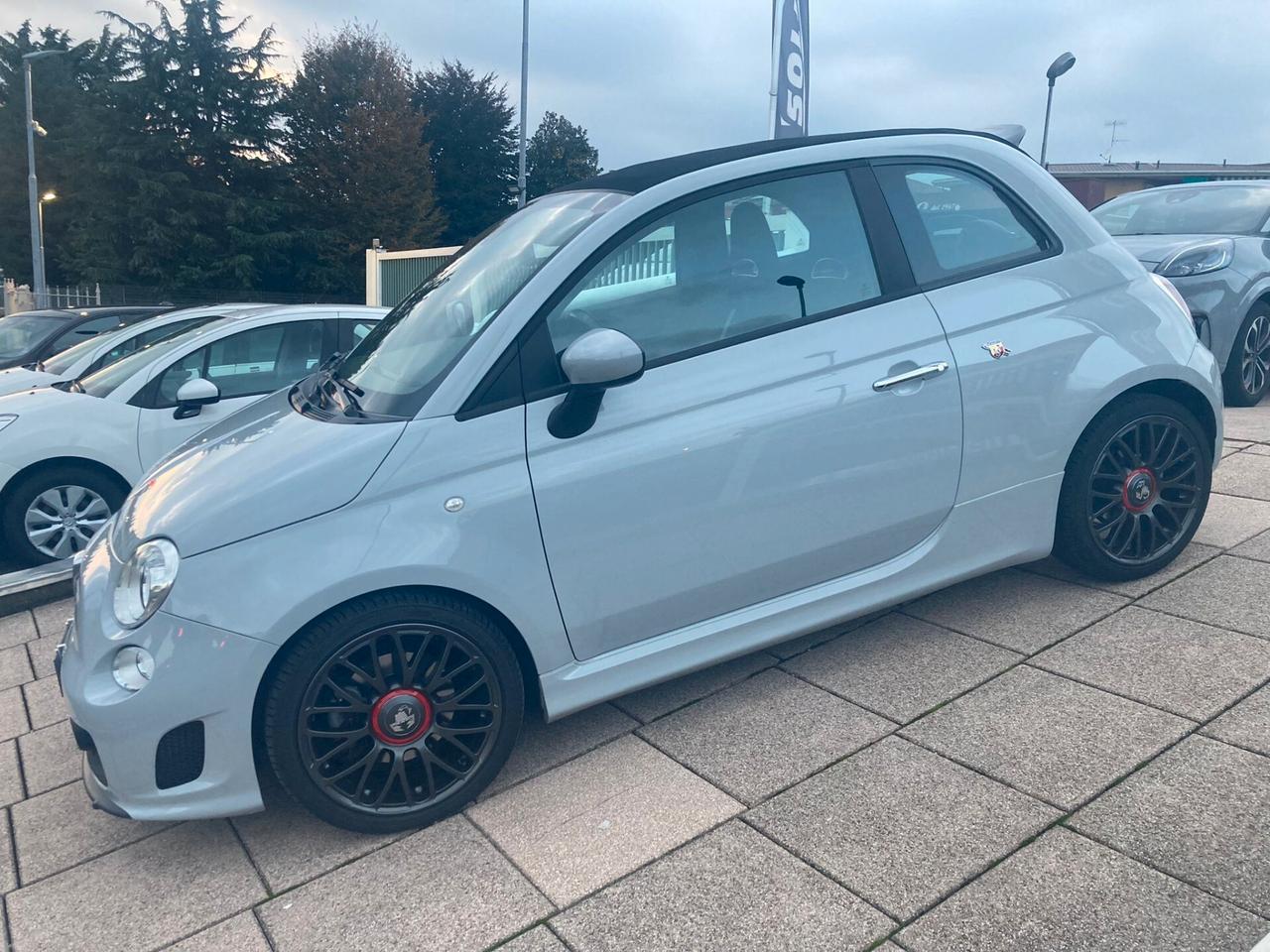 Abarth 500 C 1.4 Turbo T-Jet MTA Custom