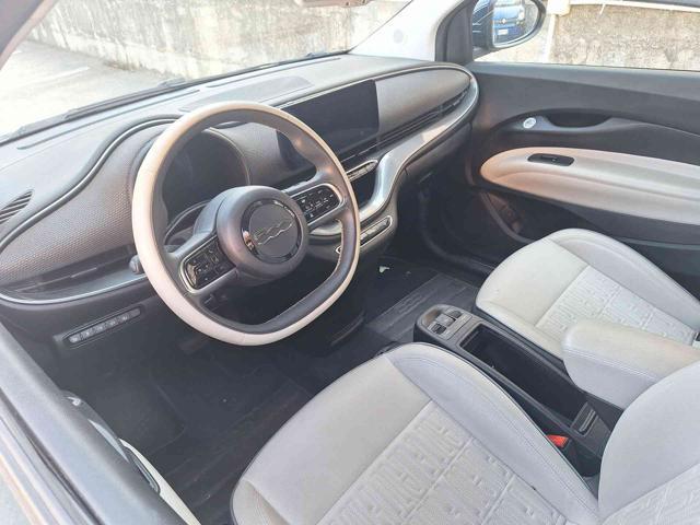 FIAT 500e Cabrio 42 kWh La Prima